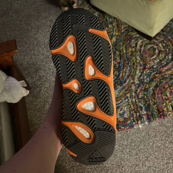 Yeezy 700 “Bright Blue” - Picture 3 of 3